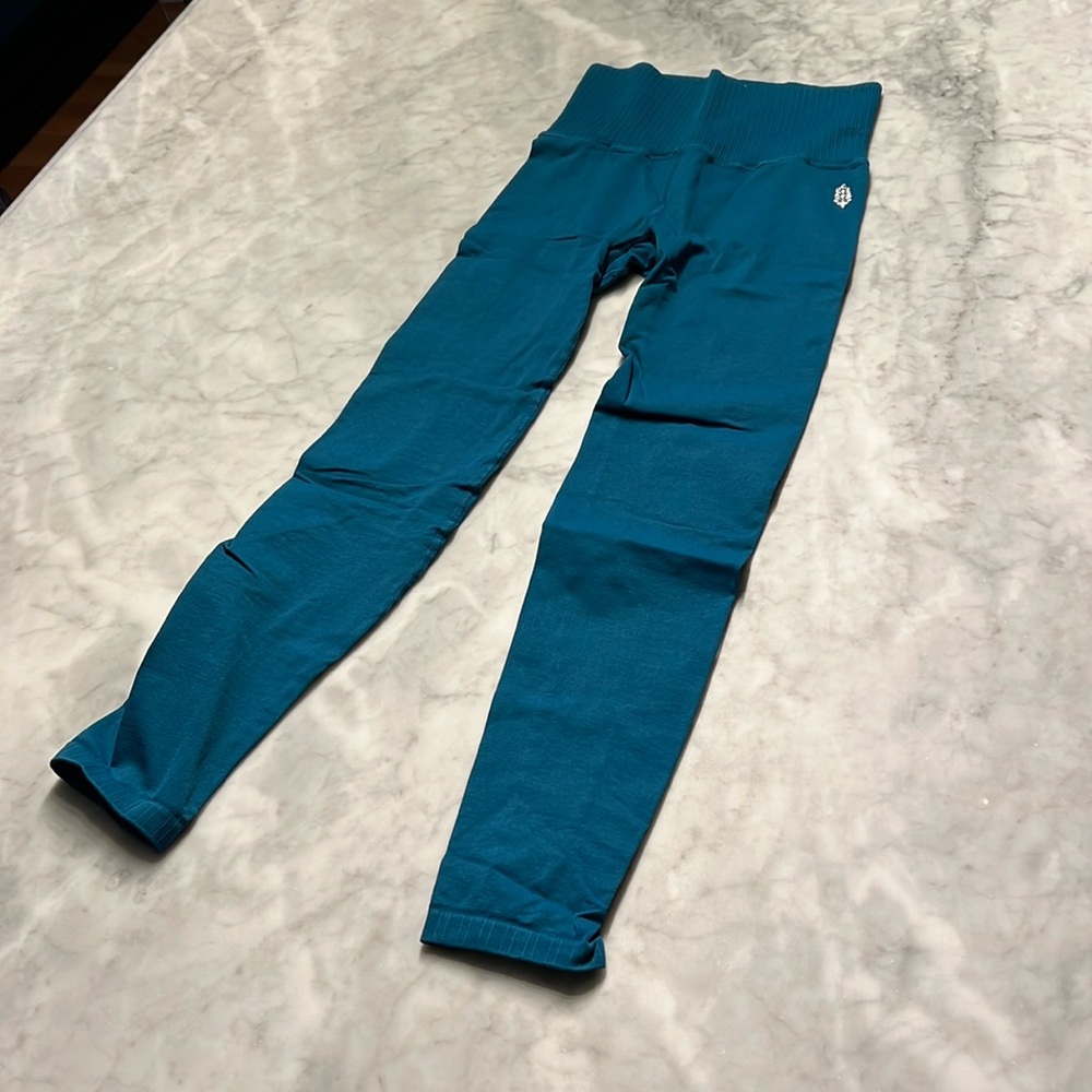 Free People FP Movement good karma full length leggings. XS/S. Teal